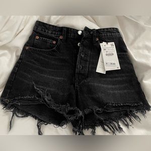 Zara NWT High-Rise black denim shorts